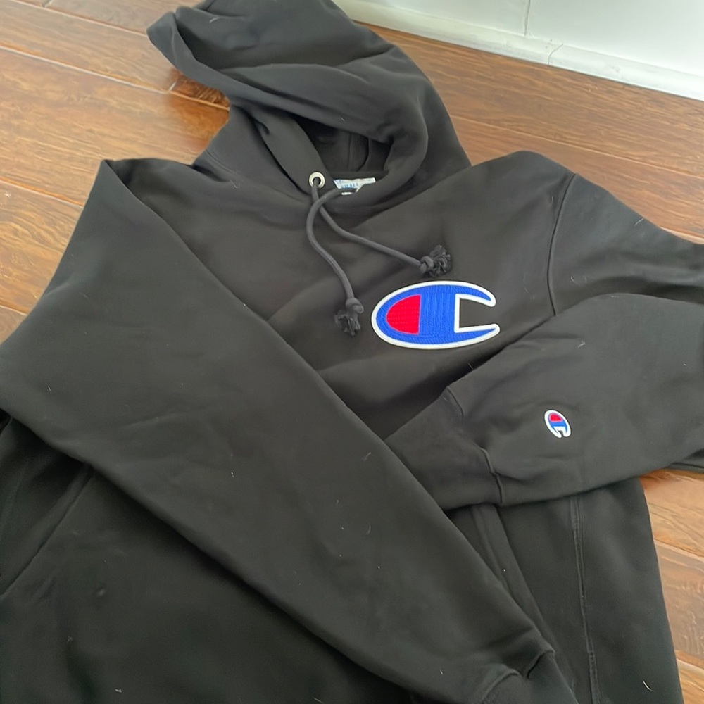 Champion Men’s Size Small Hoodie